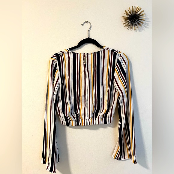 DO+BE Top (*new with tags) - Picture 2 of 3